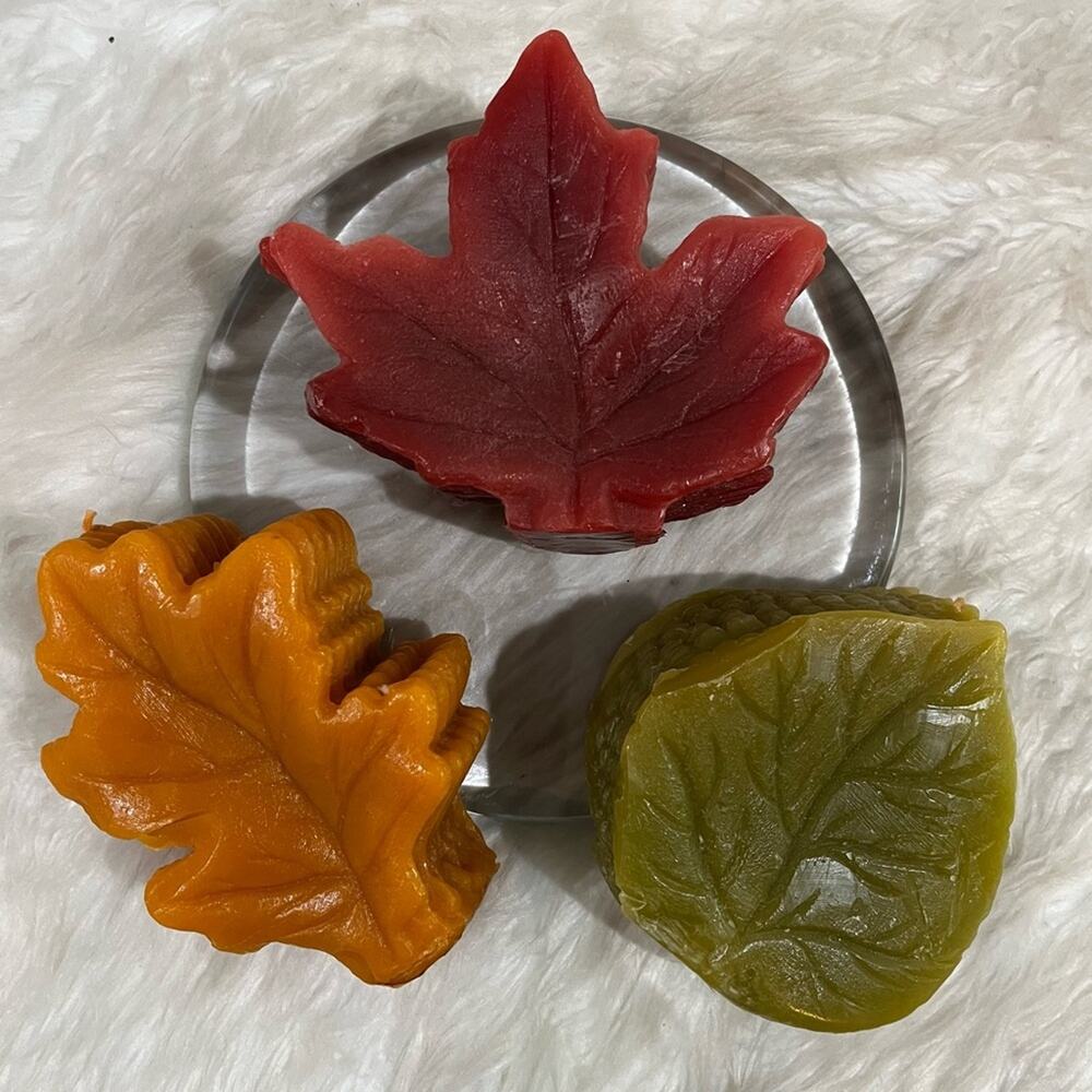 NEW Pottery Barn Tonal Autumnal Leaves Rippled Long Burning Candle Set Red Amber